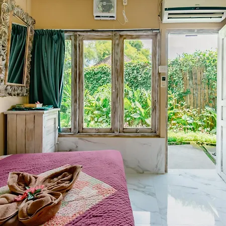 The Onion Collective Hostel Ubud  Bagian luar foto